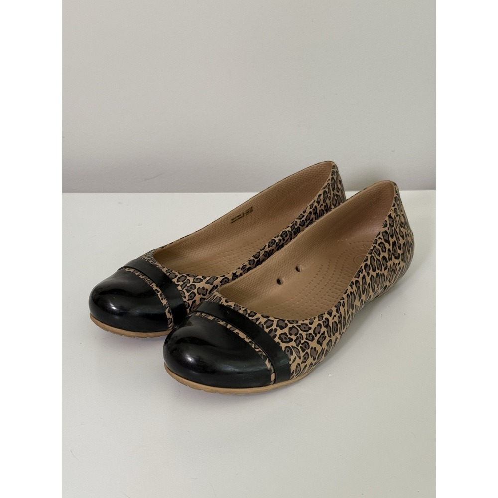 Crocs Womens Leopard Print Cap Toe Slip On Ballet Flats Sz 8 Animal Print Comfy